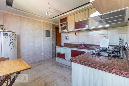 Casa à venda com 123m², 6 quartos e 2 vagasCozinha  2