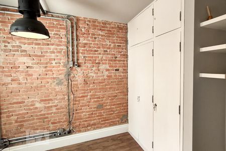 Casa à venda com 270m², 3 quartos e 1 vaga Casa à venda com 270m², 3 quartos e 1 vagaSala da edícula
