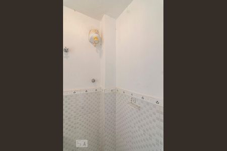 Apartamento para alugar com 74m², 2 quartos e 1 vaga Apartamento para alugar com 74m², 2 quartos e 1 vagaBanheiro de serviço