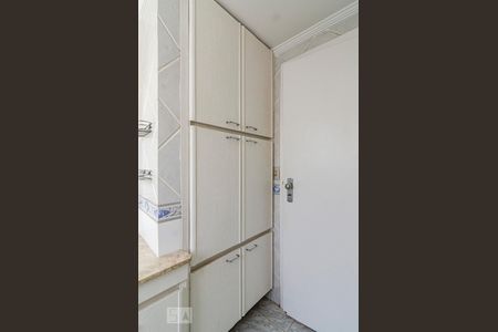 Apartamento para alugar com 74m², 2 quartos e 1 vaga Apartamento para alugar com 74m², 2 quartos e 1 vagaBanheiro