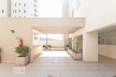Studio à venda com 28m², 1 quarto e 1 vaga Studio à venda com 28m², 1 quarto e 1 vagaÁrea comum - Churrasqueira