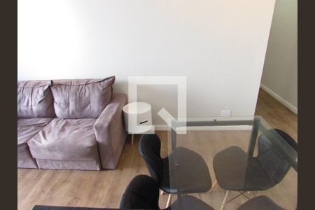 Sala de apartamento para alugar com 2 quartos, 52m² em Paraisópolis, São Paulo