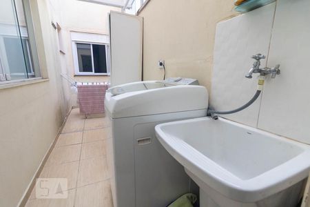 Apartamento à venda com 75m², 2 quartos e 1 vaga Apartamento à venda com 75m², 2 quartos e 1 vagaÁrea de Serviço
