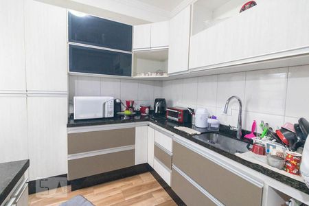 Apartamento à venda com 75m², 2 quartos e 1 vaga Apartamento à venda com 75m², 2 quartos e 1 vagaCozinha
