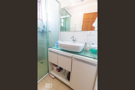 Apartamento à venda com 75m², 2 quartos e 1 vaga Apartamento à venda com 75m², 2 quartos e 1 vagaBanheiro da Suíte