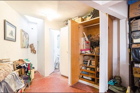 Casa à venda com 220m², 3 quartos e 2 vagas Casa à venda com 220m², 3 quartos e 2 vagasQuarto de serviço