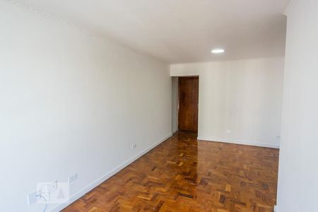 Sala de apartamento à venda com 3 quartos, 74m² em Vila Regente Feijó, São Paulo