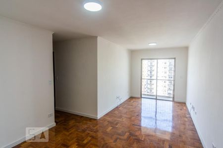 Sala de apartamento à venda com 3 quartos, 74m² em Vila Regente Feijó, São Paulo