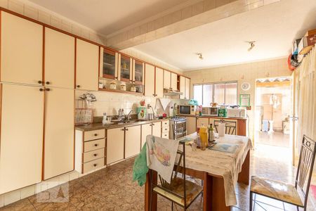 Casa à venda com 450m², 10 quartos e 3 vagasCozinha Casa 1