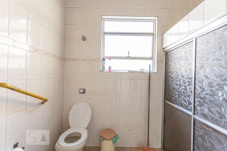 Casa à venda com 450m², 10 quartos e 3 vagasBanheiro 2 Casa 1