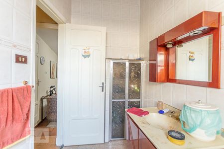 Casa à venda com 450m², 10 quartos e 3 vagasBanheiro 2 Casa 1