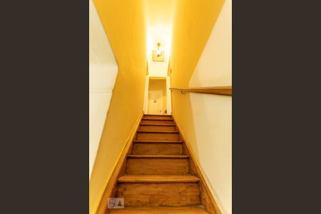 Casa à venda com 450m², 10 quartos e 3 vagasCorredor Casa 1