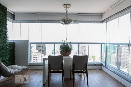Sacada de kitnet/studio para alugar com 1 quarto, 56m² em Pompéia, Santos