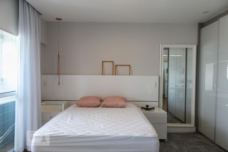 Quarto de kitnet/studio para alugar com 1 quarto, 56m² em Pompéia, Santos