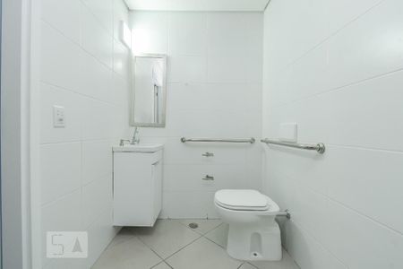 Apartamento para alugar com 36m², 2 quartos e sem vaga Apartamento para alugar com 36m², 2 quartos e sem vagaBanheiro