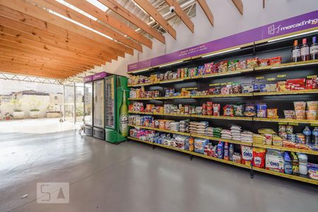 Apartamento para alugar com 36m², 2 quartos e sem vaga Apartamento para alugar com 36m², 2 quartos e sem vagaÁrea comum - Minimercado