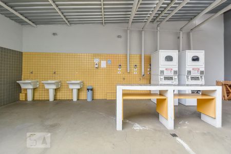 Apartamento para alugar com 36m², 2 quartos e sem vaga Apartamento para alugar com 36m², 2 quartos e sem vagaÁrea comum - Lavanderia
