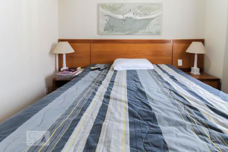 Quarto 1 de apartamento para alugar com 2 quartos, 54m² em Vila Olímpia, São Paulo