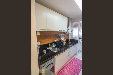 Apartamento à venda com 75m², 2 quartos e 2 vagasCozinha