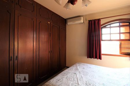 Casa à venda com 300m², 3 quartos e 5 vagasQuarto 2 