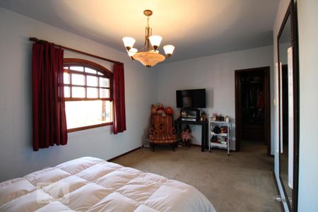 Casa à venda com 300m², 3 quartos e 5 vagasSuíte