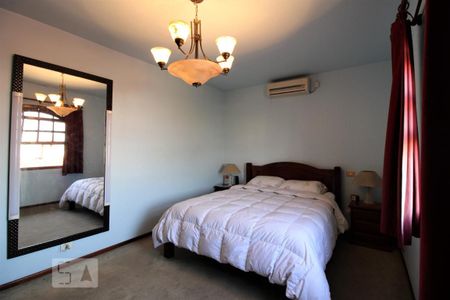 Casa à venda com 300m², 3 quartos e 5 vagasSuíte