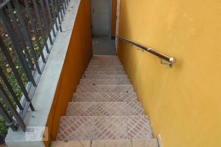 Casa à venda com 300m², 3 quartos e 5 vagasEscada