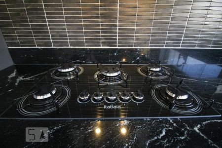 Casa para alugar com 300m², 4 quartos e 5 vagascozinha