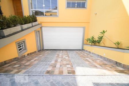 Casa para alugar com 300m², 4 quartos e 5 vagasgaragem