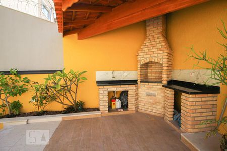 Casa para alugar com 300m², 4 quartos e 5 vagaschurrasqueira