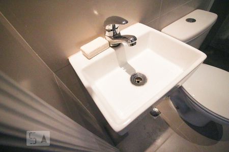 Casa para alugar com 300m², 4 quartos e 5 vagasbanheiro de serviço