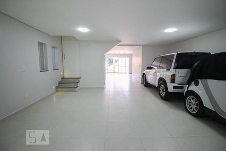 Casa para alugar com 300m², 4 quartos e 5 vagasgaragem