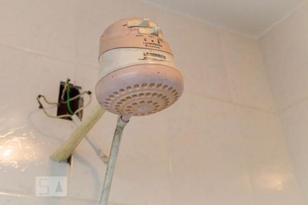 Casa à venda com 250m², 3 quartos e 2 vagasBanheiro social - Chuveiro