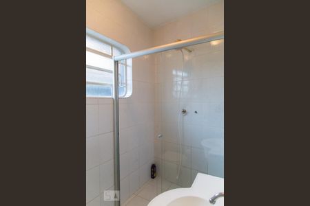 Casa à venda com 250m², 3 quartos e 2 vagasBanheiro social