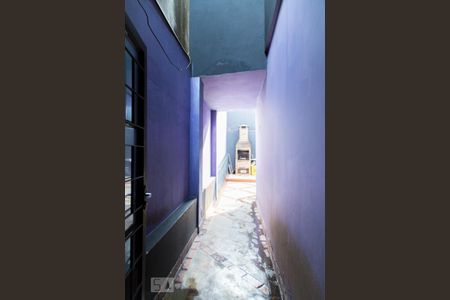 Casa à venda com 250m², 3 quartos e 2 vagasCorredor