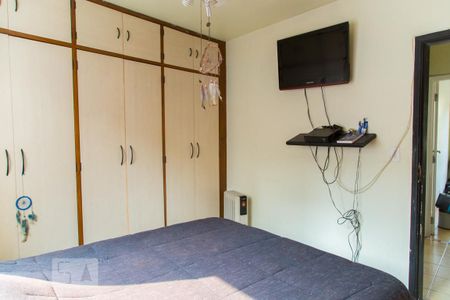 Casa à venda com 250m², 3 quartos e 2 vagasSuíte