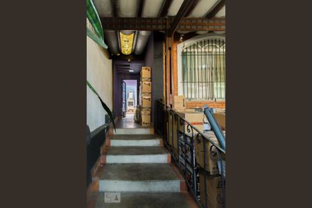 Casa à venda com 250m², 3 quartos e 2 vagasCorredor