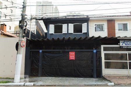 Casa à venda com 250m², 3 quartos e 2 vagasFachada