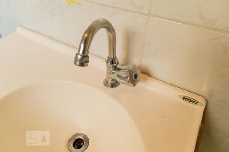 Casa à venda com 250m², 3 quartos e 2 vagasBanheiro social - Torneira 