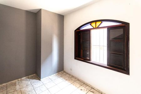 Quarto 2 de casa para alugar com 3 quartos, 130m² em Interlagos, São Paulo