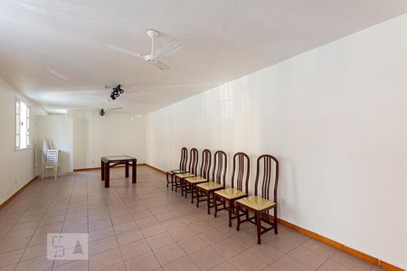 Apartamento à venda com 92m², 3 quartos e sem vagaÁrea comum - Salão de festas