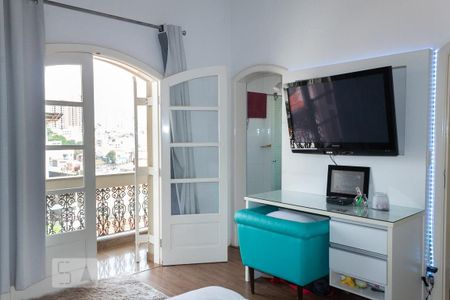 Casa à venda com 330m², 3 quartos e 3 vagasSuíte 2