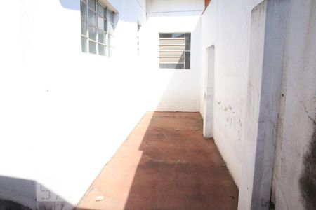 Casa para alugar com 60m², 1 quarto e 1 vagaÁrea Externa