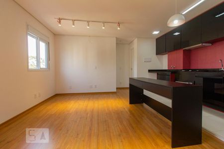 Sala e cozinha de apartamento para alugar com 1 quarto, 40m² em Paraíso do Morumbi, São Paulo