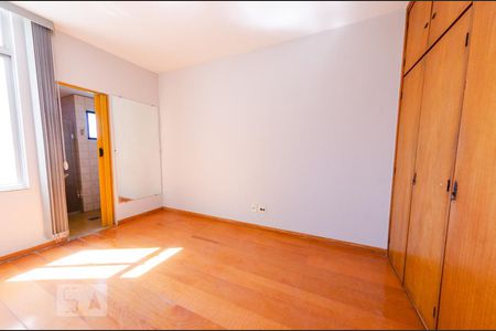 Quarto de apartamento para alugar com 1 quarto, 48m² em Lourdes, Belo Horizonte
