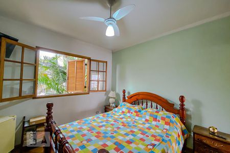 Casa à venda com 185m², 4 quartos e 4 vagasSuite