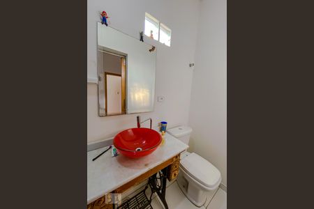 Casa à venda com 185m², 4 quartos e 4 vagasBanheiro da Suite 2