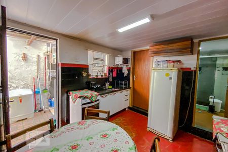 Casa à venda com 185m², 4 quartos e 4 vagasCozinha