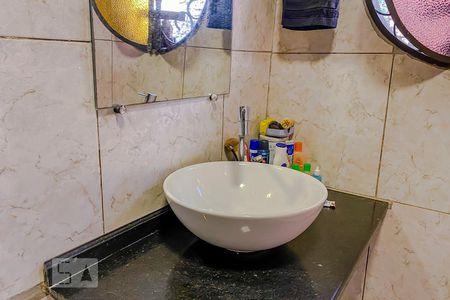 Casa à venda com 185m², 4 quartos e 4 vagasDetalhe Banheiro da Suite 3