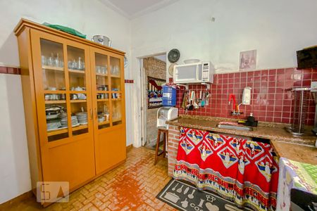 Casa à venda com 185m², 4 quartos e 4 vagasCozinha 2